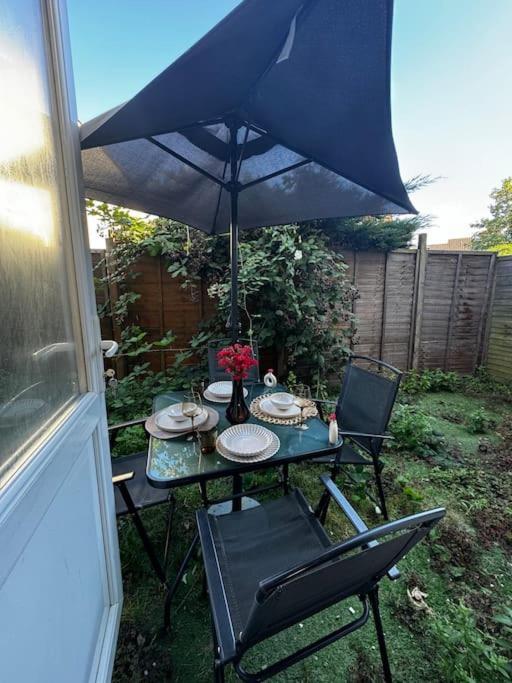 Entire 1Bed Stratford Westfield Apartment London Exterior photo