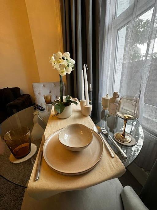 Entire 1Bed Stratford Westfield Apartment London Exterior photo