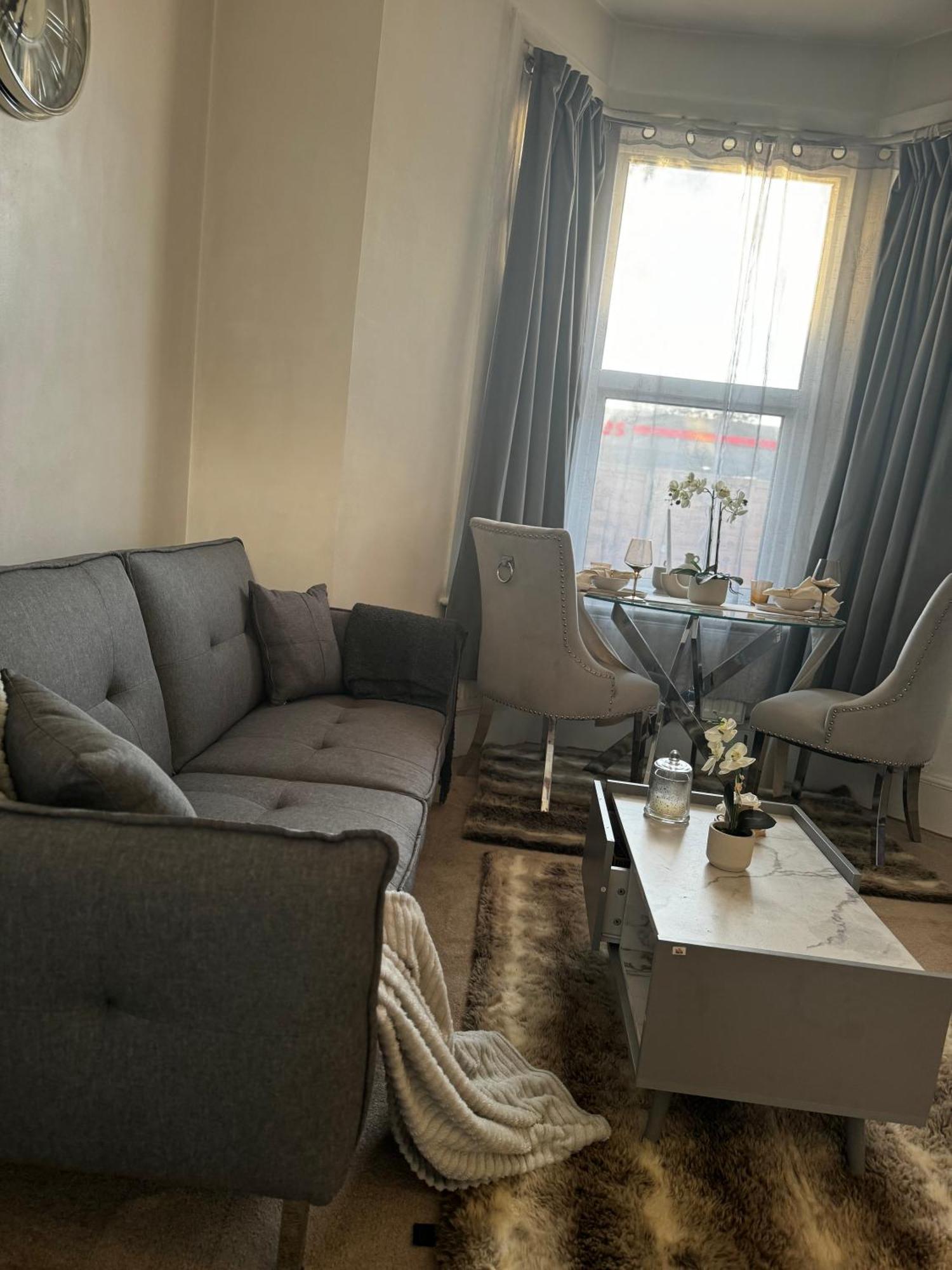 Entire 1Bed Stratford Westfield Apartment London Exterior photo